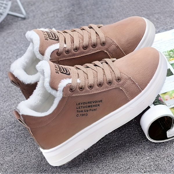 Jynessae | Comfy Sneakers