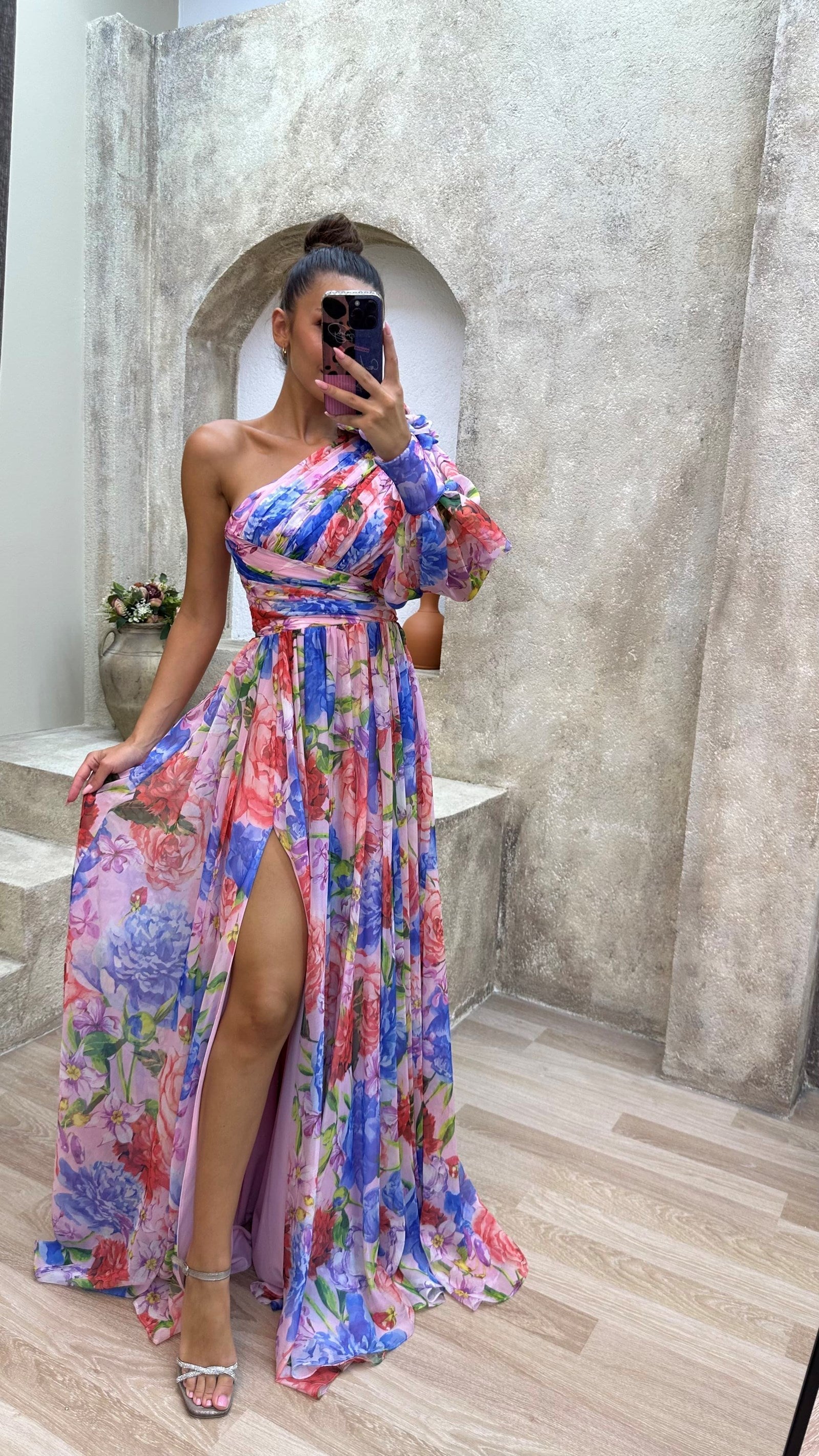 Kaia – Timeless Draped Dress